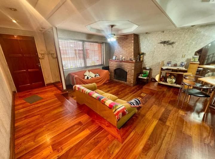 Venta - Casa de 6 Amb. Prof. Vidal 3117 San Andres - 3