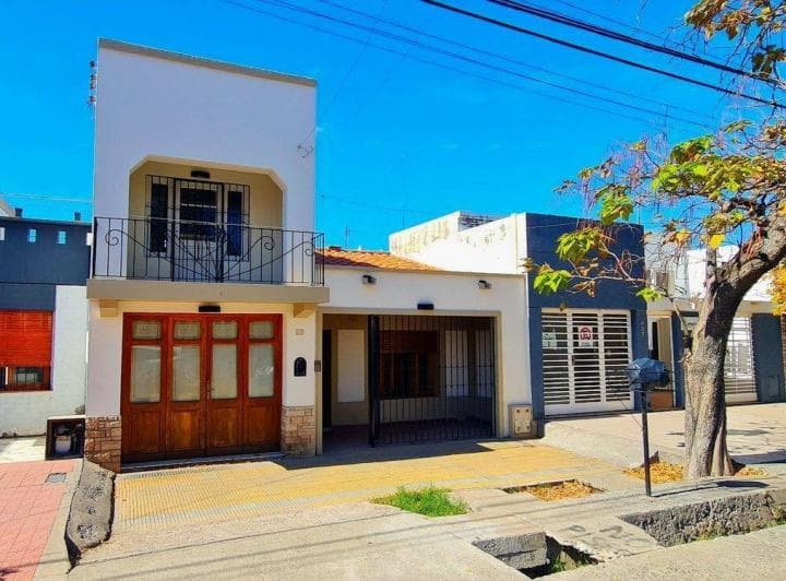 Venta Muy Linda Casa Centrica San Rafael - 2