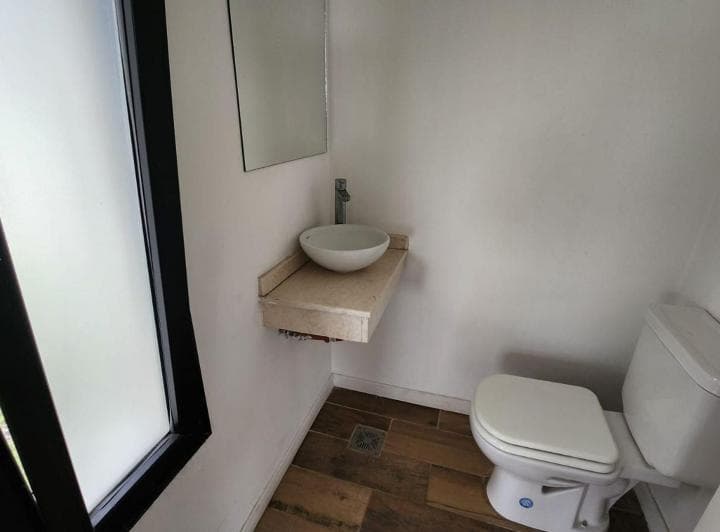 Casa 4 Ambientes a La Venta en Barrio Santo Tomás - 3