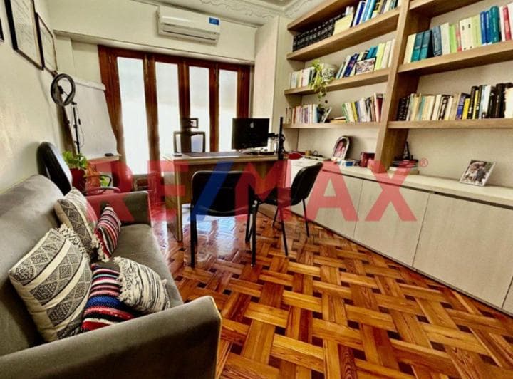 Venta Depto 5 Amb C/ Balcón, 2 Cocheras y Patio - 3