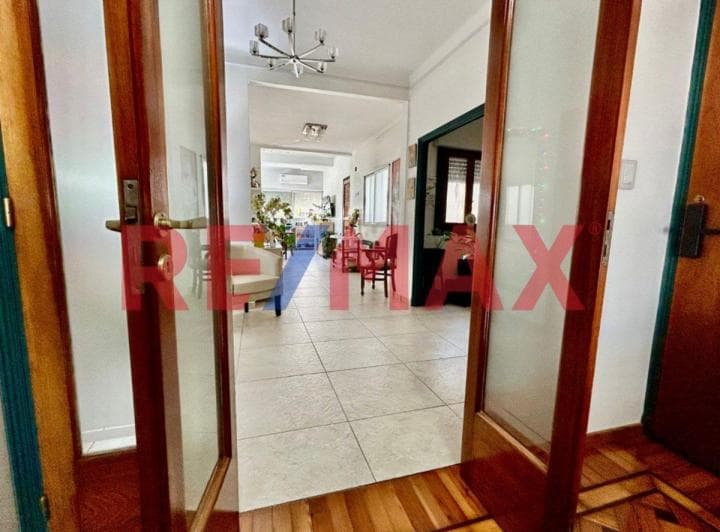 Venta Depto 5 Amb C/ Balcón, 2 Cocheras y Patio - 5