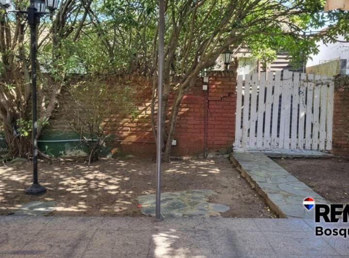 Venta Casa PH Gesell 2 Propiedades - 2