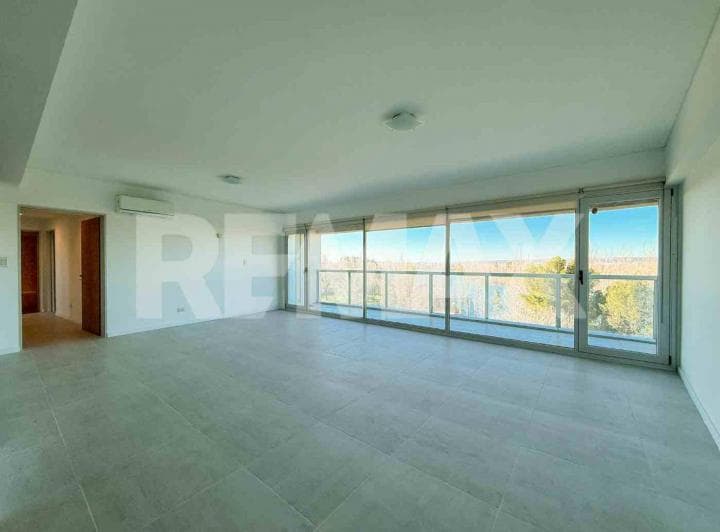 Venta Penthouse + 2 Cocheras en Ribera Urbana Nqn - 3