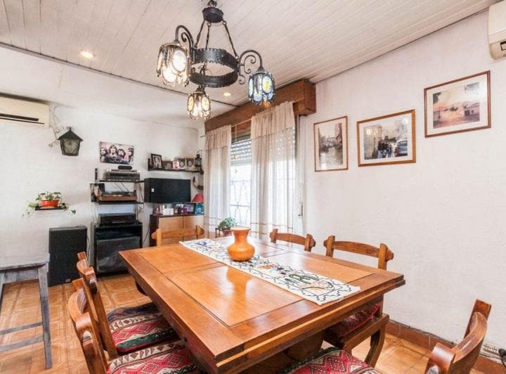 Venta Casa Multifamiliar con Cochera Lanus Este - 5