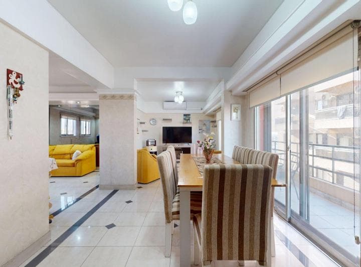 Departamento 5 Amb en Venta en Avellaneda Balcon - 3
