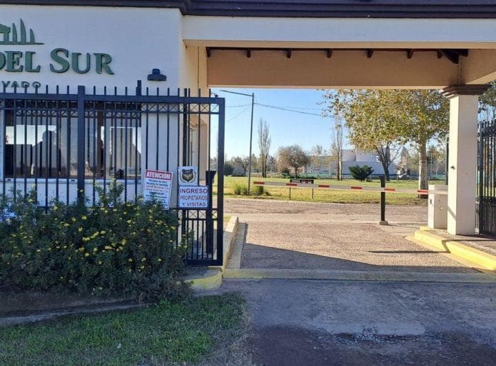 Terreno 425 Mt en Barrio Cerrado Pinares del Sur - 4