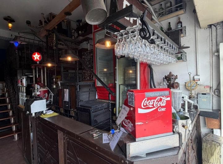 Oportunidad - Venta Fondo de Comercio (Bar Equipado) - 4