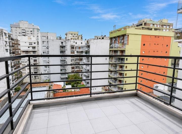 Luminoso Departamento de 4 Ambientes en Belgrano con Cochera Fija. Seg 24 Hs y Amenities - 3