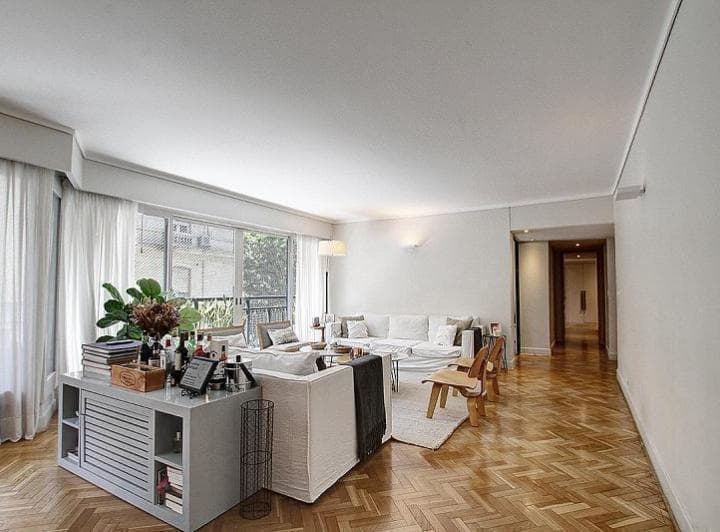 Sempiso Impecable de 200 m en Recoleta - Venta - 2