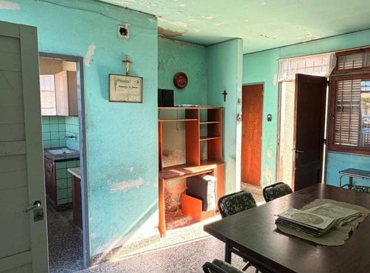 Casa Ideal Para Reciclar en Barrio Don Bosco - 2