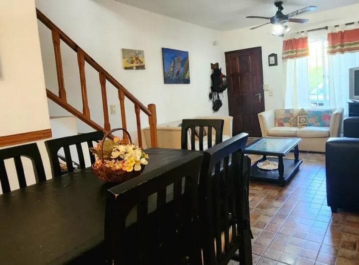Casa en Venta - 3 Dorm. 2 Baños - Mar del Tuyú - 4