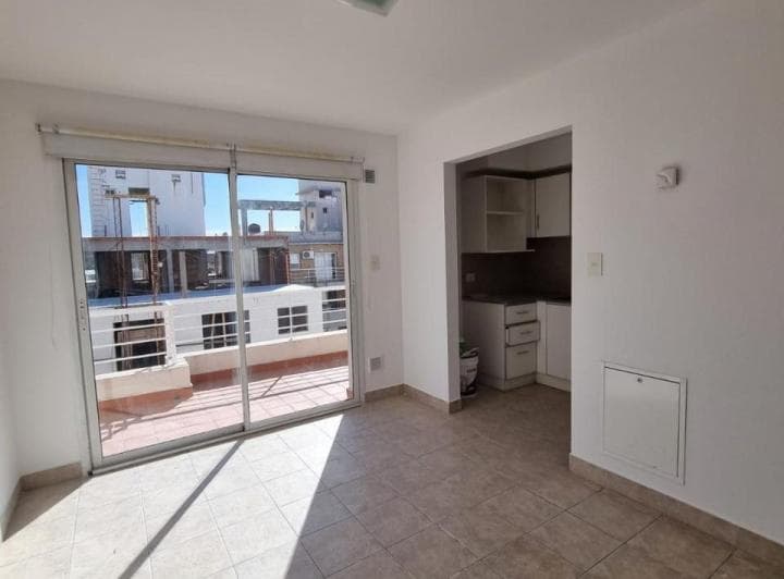 Alquilo Departamento 1 Dormitorio - Caviahue 244 - Neuquén Capital - 3