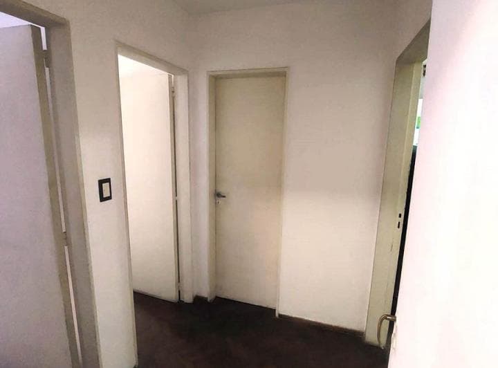 Bº Centro: Depto de 2 Dorm. de Uso Comercial/oficina - Zona Tribunales! - 4