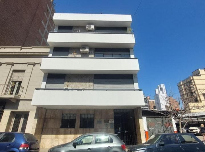 Bº Centro: Depto de 2 Dorm. de Uso Comercial/oficina - Zona Tribunales! - 2