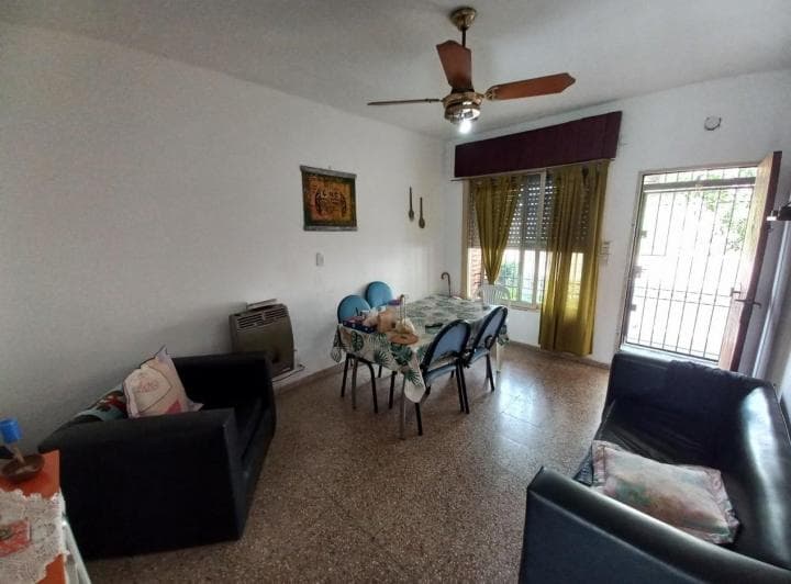Casa de 2 Dorm. en Chacabuco Al 603 - 4