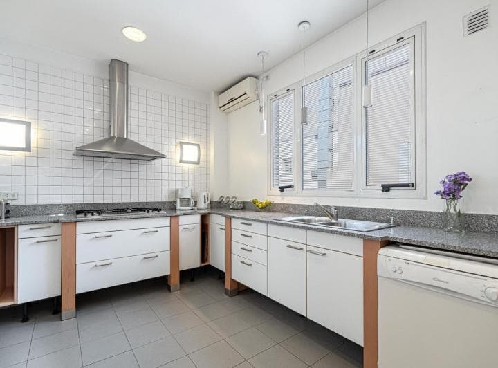 Departamento en Recoleta con Terraza Privada y Parrilla | Cochera + Baulera - 3