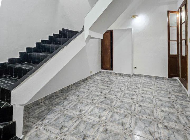 Casa de Pasillo con 2 Dorm., Terraza y Toda La Onda - 3
