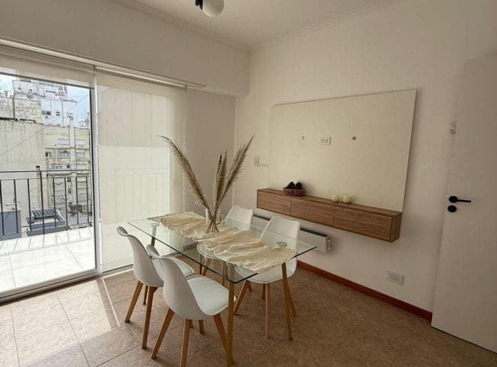 Venta Departamento 3 Ambientes con Dependencia Balcon Terraza Centro - 2