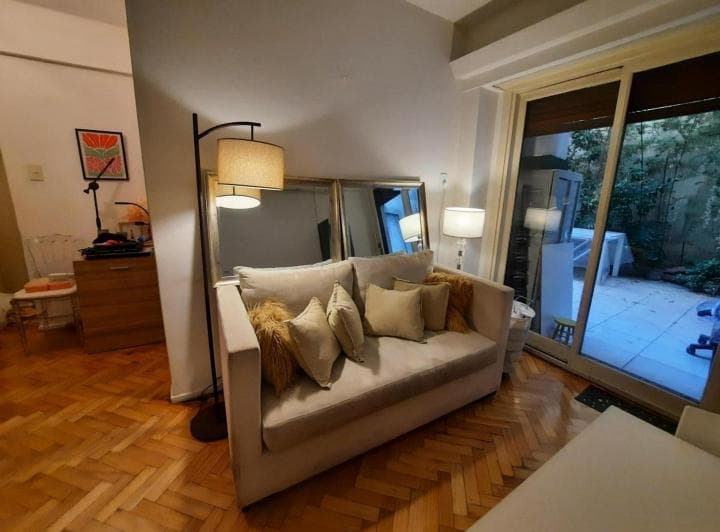 Venta Departamento 2 Amb con Gran Patio en Recoleta - 3