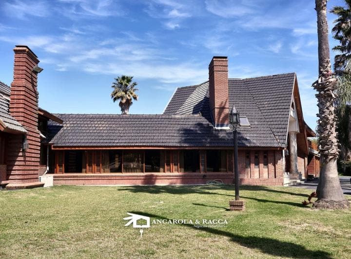 Espectacular Casa en Venta Sobre El Polo 1 de San Diego - 3