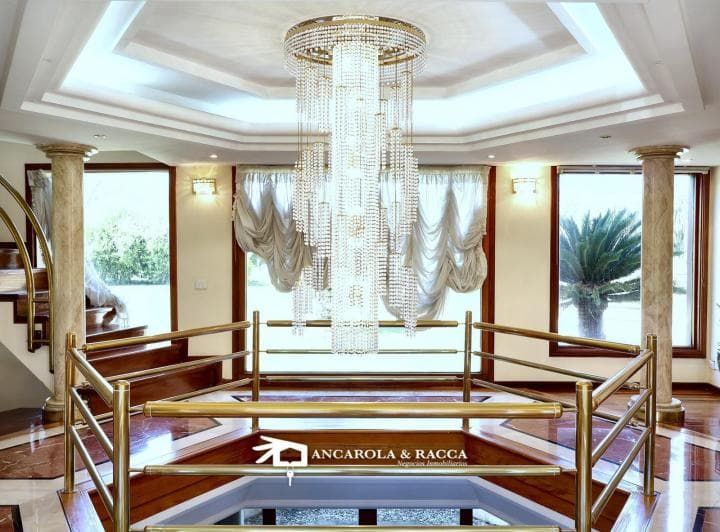 Espectacular Casa en Venta Sobre El Polo 1 de San Diego - 5