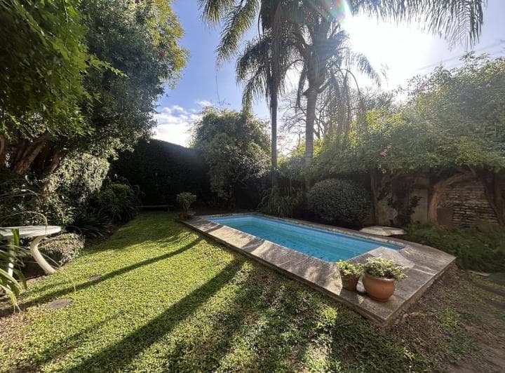 Chalet de 5 Dorm. con Jardín en La Lucila, Vicente López - 5