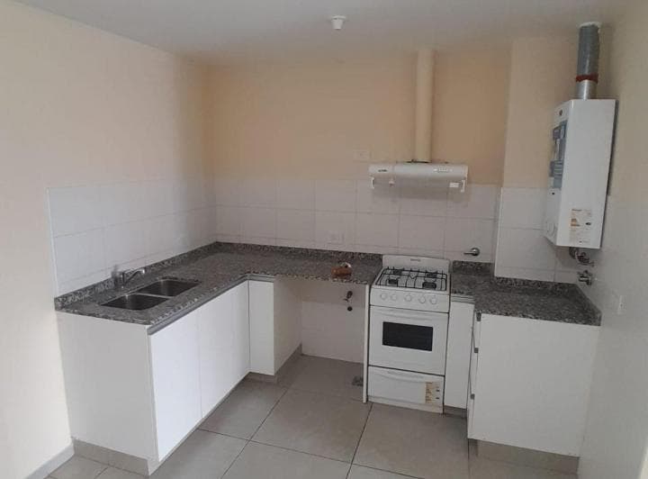 Departamento de 1 Dormitorio en Alquiler en Barrio Alberdi - 4