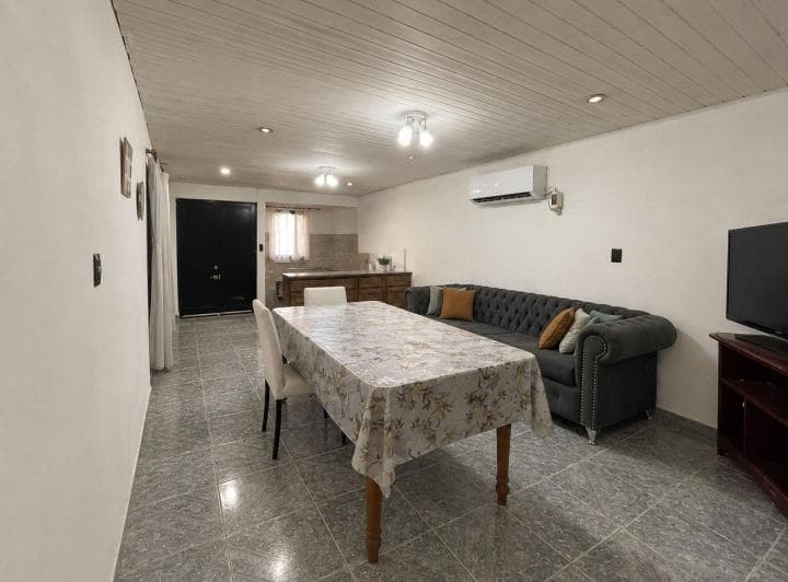Venta / Casa / Barrio Jardín / Oportunidad - 2