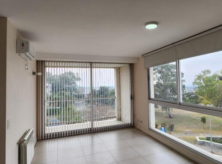 Venta - Dpto 2 Dorm. C/ Cochera - Valle Escondido - La Rosella - 3