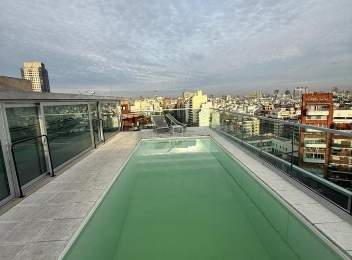Hermoso Monoambiente - Piso Alto - Completamente Amoblado - 2