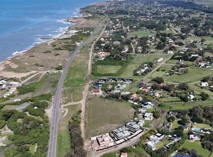 Vendemos Terreno de 725 m² en Santa Isabel - 2