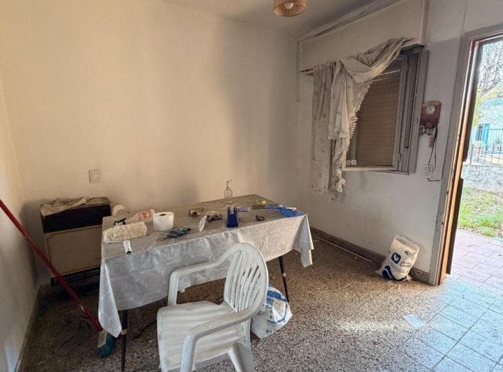 Casa a Refaccionar Sobre Amplio Lote - 3