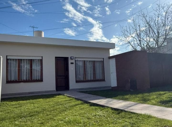 Venta Casa Tres Ambientes. Casa en El Gaucho - 2