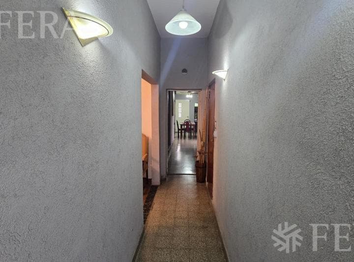 Venta Casa 5 Ambientes con Cochera en Lanús Oeste - 3