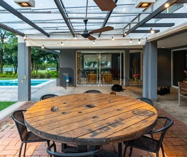 Casa en Venta Cerca de Barrio Norte - Club de Campo Las Moritas 3 Dorm y Estudio, Pileta y Amplio Ja - 3