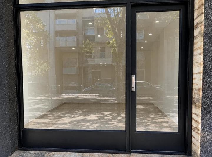 Vendemos Local de 82.70 m² y Sótano en Macrocentro - 2