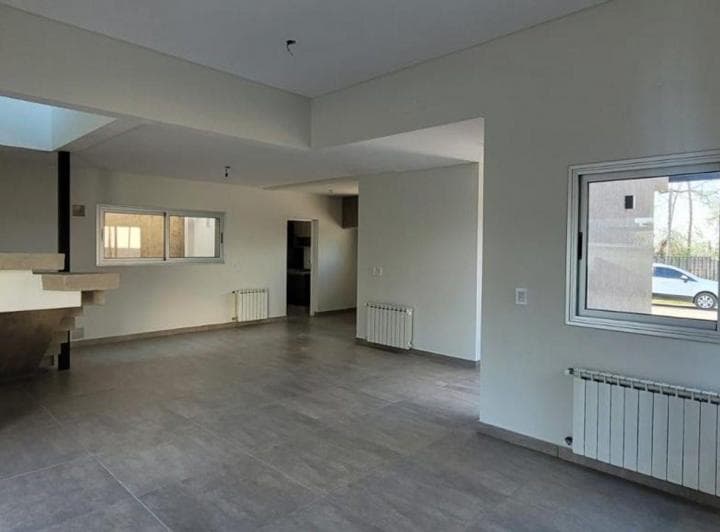 Venta Casa a Estrenar, Ciro de Vieytes, Maipu, Mza - 5