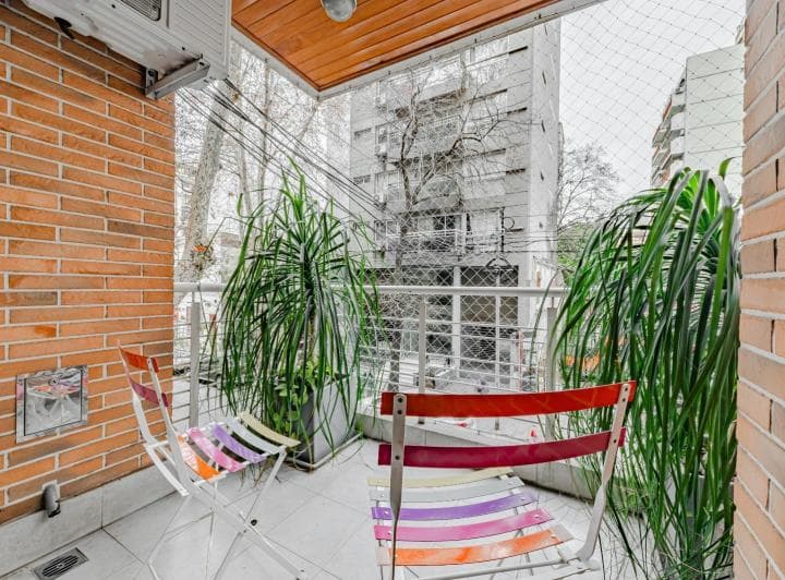 Venta | 2 Ambientes con Doble Balcón, Cochera y Muebles Incluidos - 2