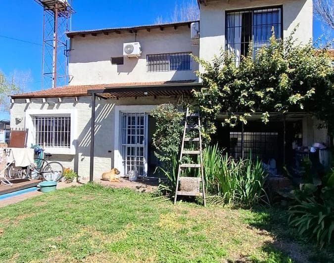 Casa con Pileta - 5