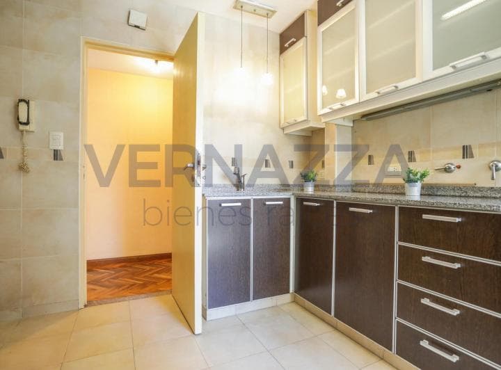 Apto Crédito! Semipiso de 4 Ambientes con Balcón y Excelente Luz en Caballito - 4