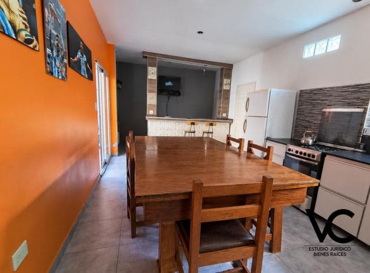 Venta - Casa de 4 Ambientes con Suite, Vestidor, Cochera, Patios y Terraza – Remedios de Escalada - 4