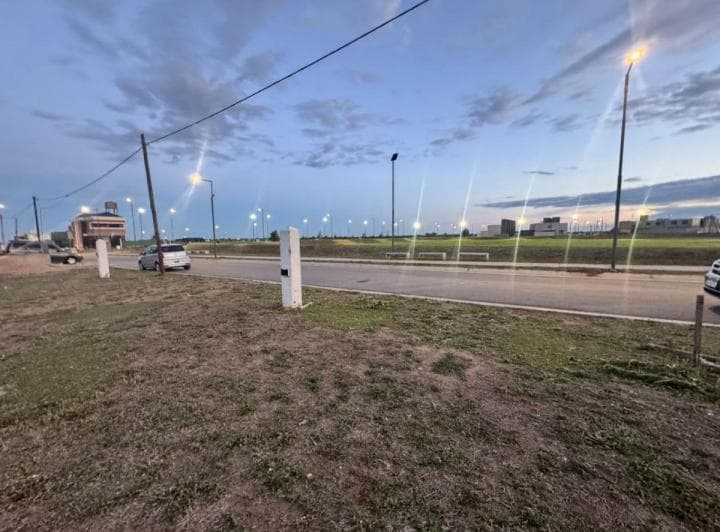 Docta Etapa 4 - Frente a Espacio Verde - Fondo Norte - 5