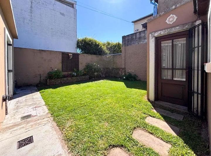 Casa en Venta, 2 Dorm., con Jardín - Martinez, San Isidro - 4