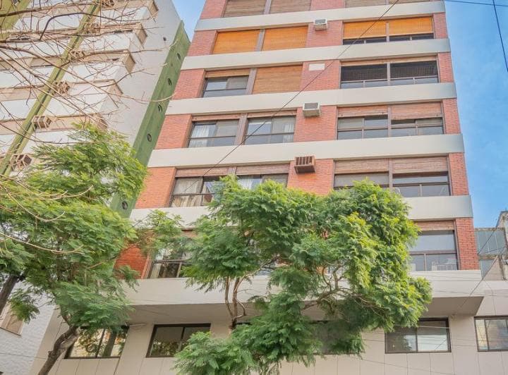 Departamento en Quilmes 4 Dorm. con 1 Cochera Piso 5 - 4