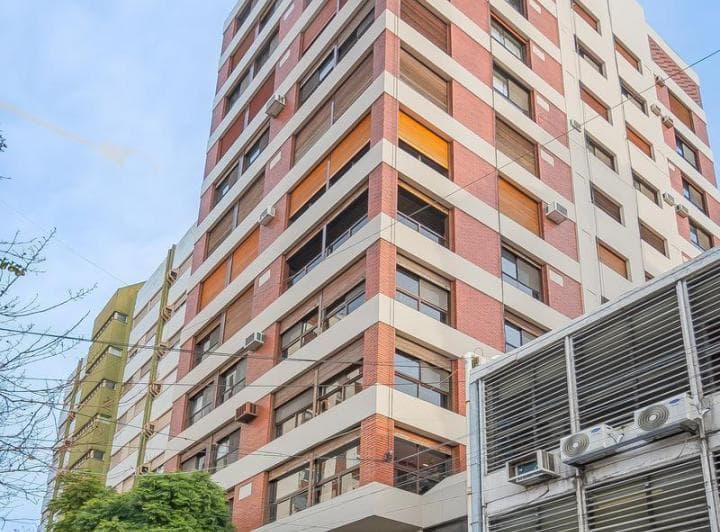 Departamento en Quilmes 4 Dorm. con 1 Cochera Piso 5 - 2