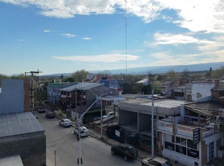 Venta Locales en Mina Clavero Sobre Av - 3