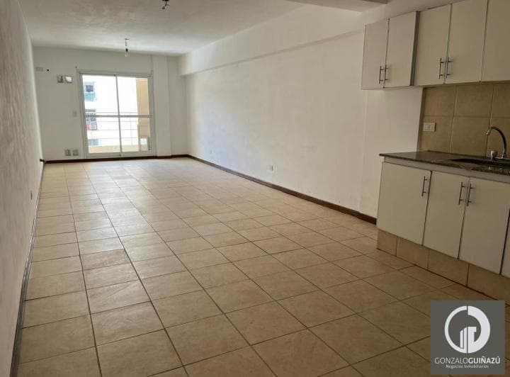 Departamento Venta Monoambiente Contrafrente con Balcon Microcentro Rosario - 4