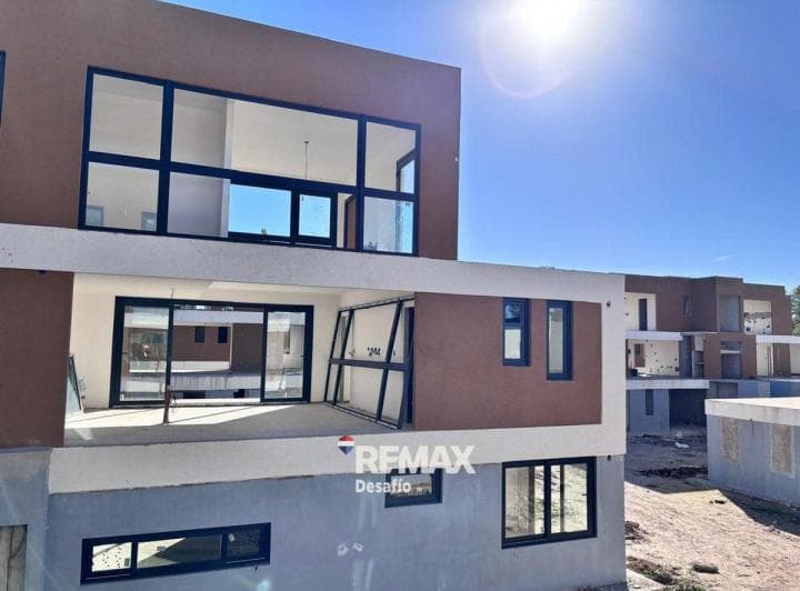 Venta Dpto 2 Amb con Cochera a Estrenar Bio Pilar - 2