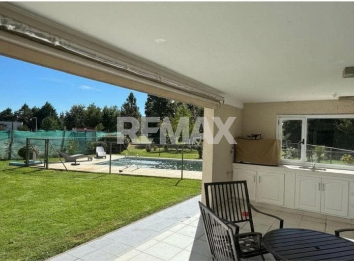 Casa en Venta 3 Dorm. - 4