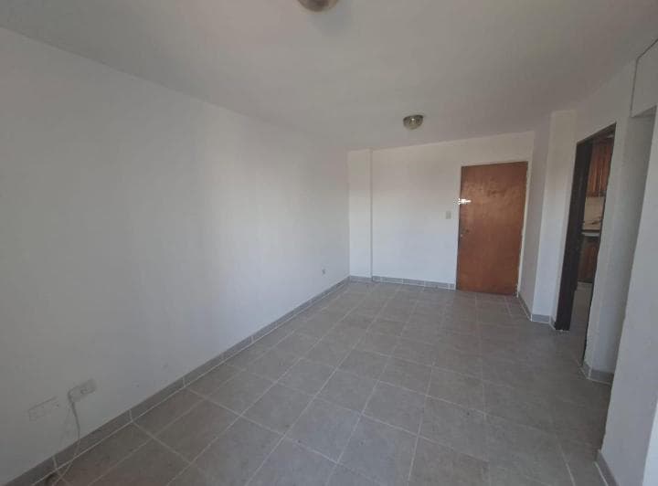 Depto de Dos Dorm. en Guemes - 2